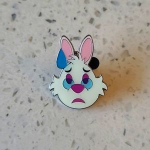 Official Disney Alice In Wonderland White Rabbit Emoji Blitz Character Pin